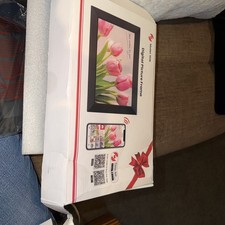 Frameo 10.1 inch wifi digital picture frame Touch Screen WiFi 102k-BK Open Box
