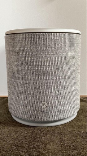 Altavoz inteligente inalámbrico Bang & Olufsen Beoplay M5 gris claro usado  - Imagen 1 de 6