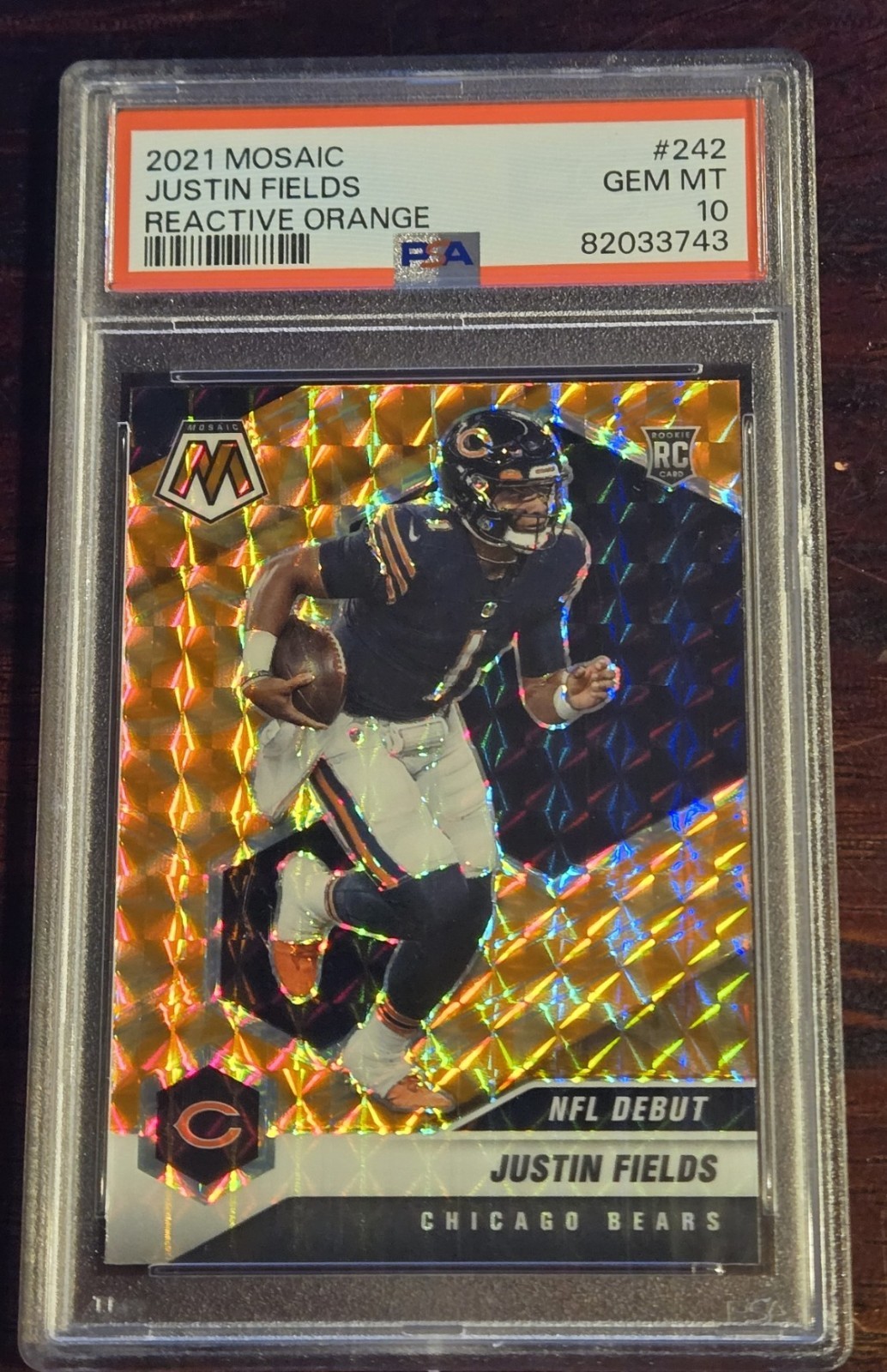 2021 Panini Mosaic - Justin Fields NFL Debut RC - Reactive Orange PSA 10