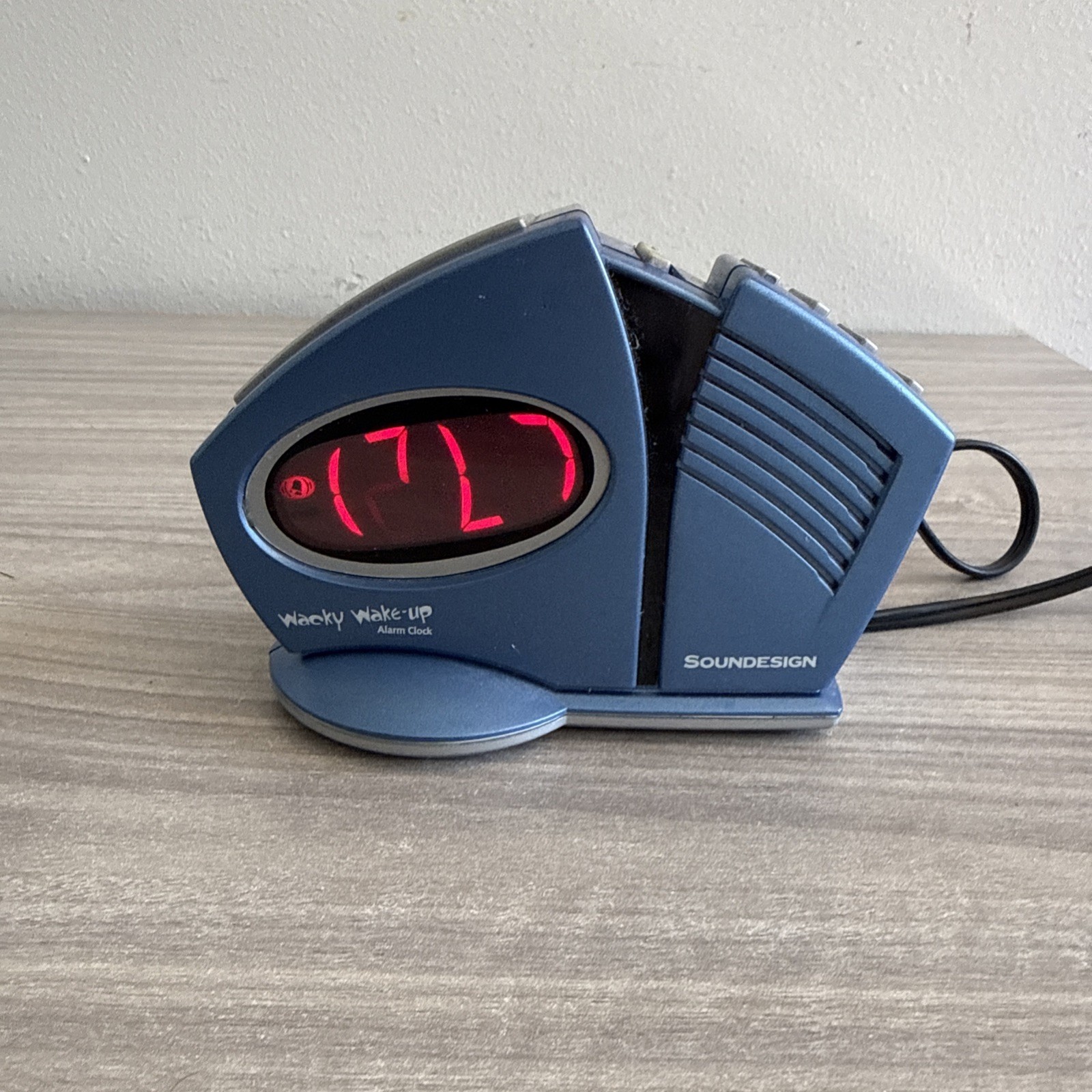 Retro 90’s Wacky Wake Up Alarm Clock Soundesign Blue Tested Works Sound Effects