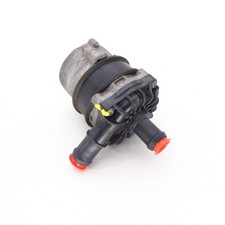 Pompe à eau Audi S8