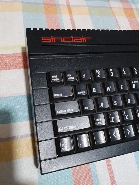 Sinclair ZX Spectrum 128k +2B ungetestet - Bild 3 von 4