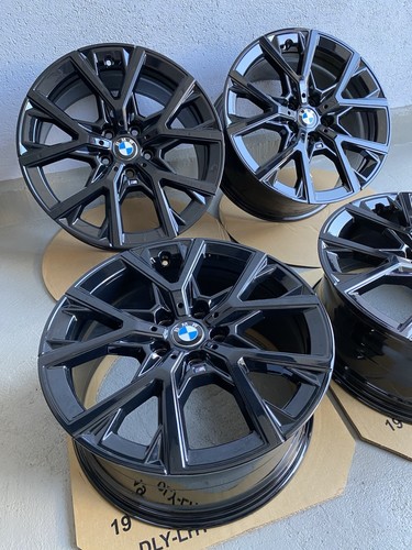 *NEU* 4 BMW 1er F40 F70 2er F44 F74 Y-Speiche M553 Felgen 8x18 Zoll 8092355