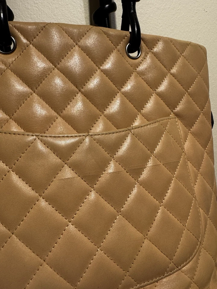 Pre-Owned Chanel Medium Calfskin Ligne Cambon 2004-2005 Tote(Repainted) - Image 4 of 4