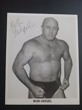 Foto autógrafa firmada por el miembro del Salón de la Fama de Bob Geigel 8x10 en blanco y negro