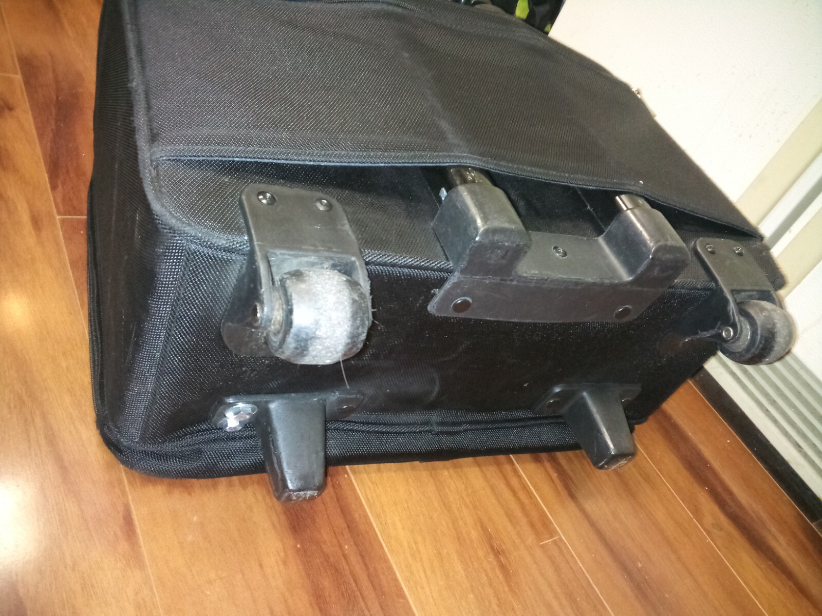 US LUGGAGE NEW YORK Roller Carry On Briefcase 18x12x8 Laptop Doctor File eBay