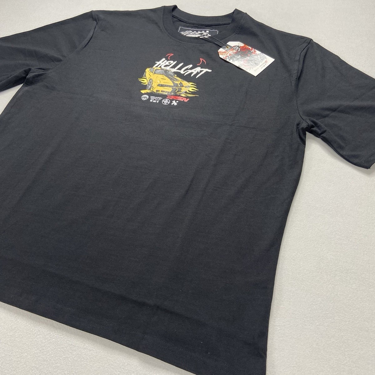 DGS6TM-304 Dodge x Reason Mens Hellcat World Tour Graphic T-Shirt