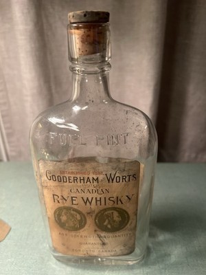 Antique Gooderham & Worts Canadian Rye Whisky Bottle 1915-1925 Full Pint Toronto