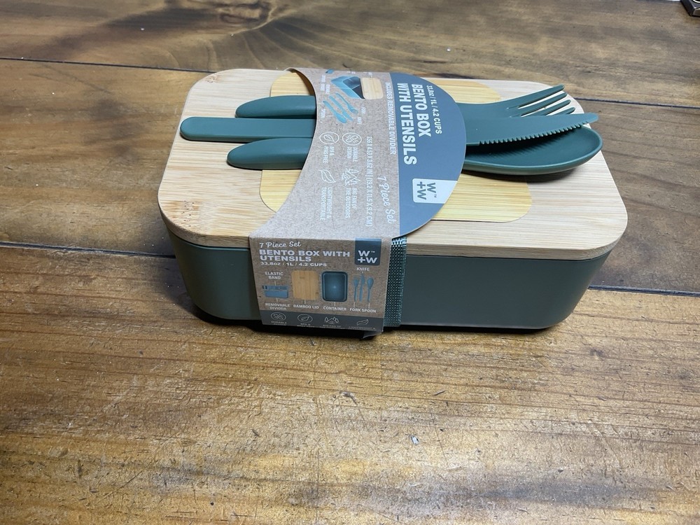 Bento Box 7 Piece Set with Utensils in Green Bamboo Lunchbox
