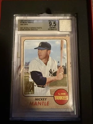 1996 Topps #18 Mickey Mantle with 1961 World Series Pants Game Worn Swatch - Bild 1 von 2