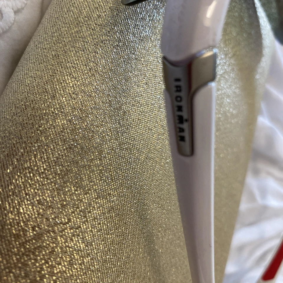 Gafas de sol deportivas Foster Grant blancas Ironman Principle 100 % UVA/UVB resistentes a impactos Foto 3 de 4