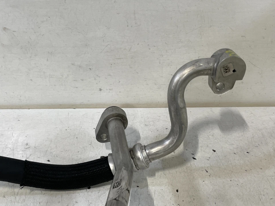 BMW 330i 330i xDrive 2019-2024 aire acondicionado manguera de succión tubo #98373 Foto 2 de 4