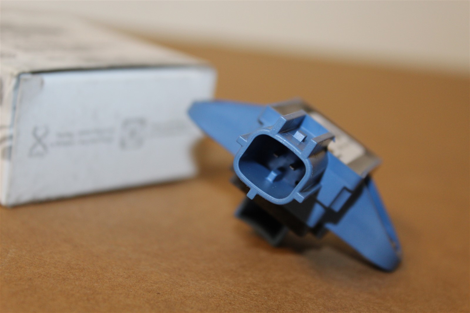 Front Door Airbag Pressure Sensor VW Scirocco 09>>1K8955557 New genuine VW part eBay