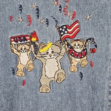 VTG Womens Cat Shirt Medium Chambray Embroidered Patriotic Y2K "Cat Ladies-core"