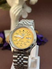 Vintage Seiko 5 Automatic Men's Military Yellow Dial Wristwatch 7009