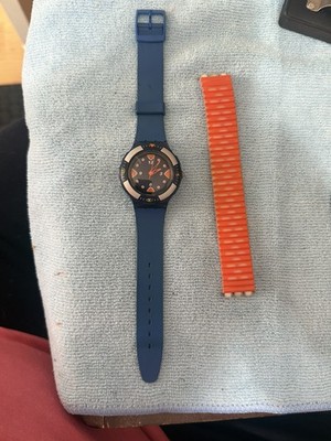   Swatch Scuba 200 ''Luftkissen'' SDN124 Two bands-new Battery GREAT DEAL TOO!!!!!