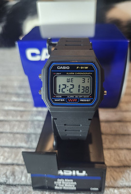 Casio F-91W Digital Watch Black Resin Quartz Alarm Chrono Water Resistant Box