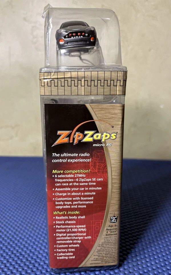 New RadioShack Zip Zaps Micro RC James Bond Aston Martin V12 Special Edition Kit - Image 4 of 4