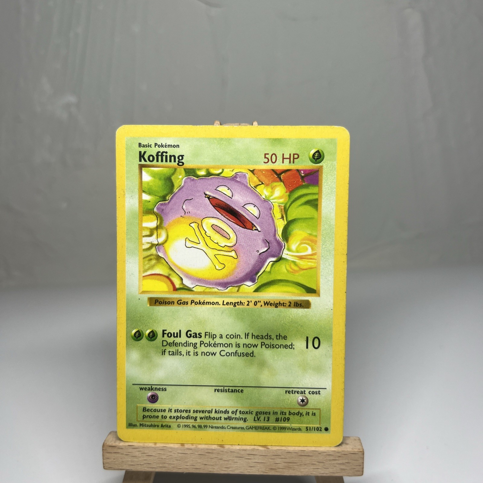 Pokemon TCG Koffing 51/102 Base Set Common Shadowless WOTC 1999 - Heavily Played