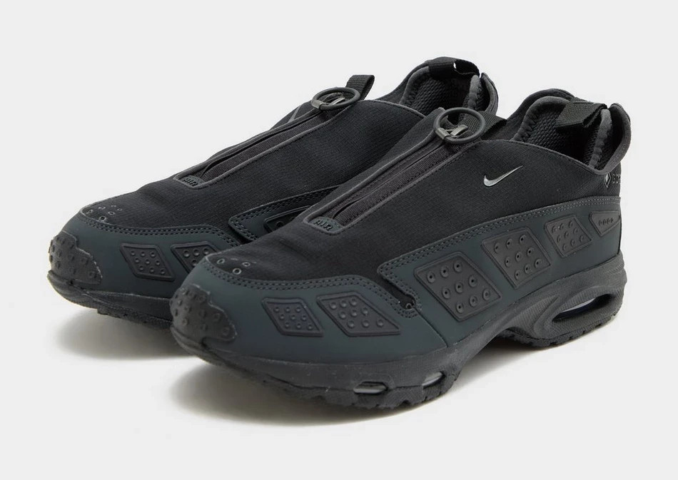 Nike Air Max SNDR GORE-TEX Shoes in Black | eBay