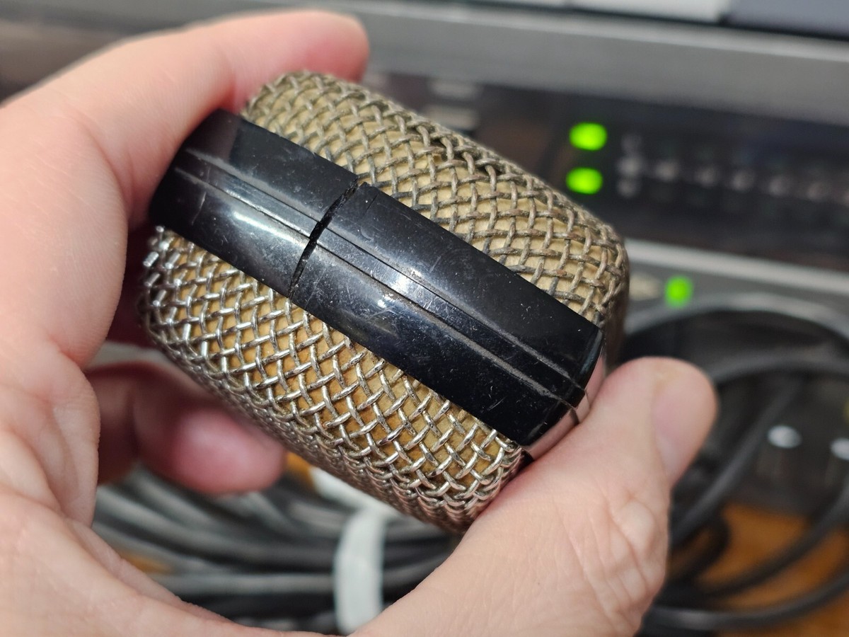 配信機器・PA機器・レコーディング機器 AKG D140E Vintage Made in Austria 1987 AKG D140 E Vintage Dynamic Mic w/AKG SA 18/1 Holder & Vintage