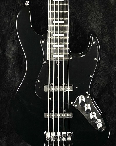 Bacchus Standard 35-5 Used Ash body 5 string All Black w/Soft case