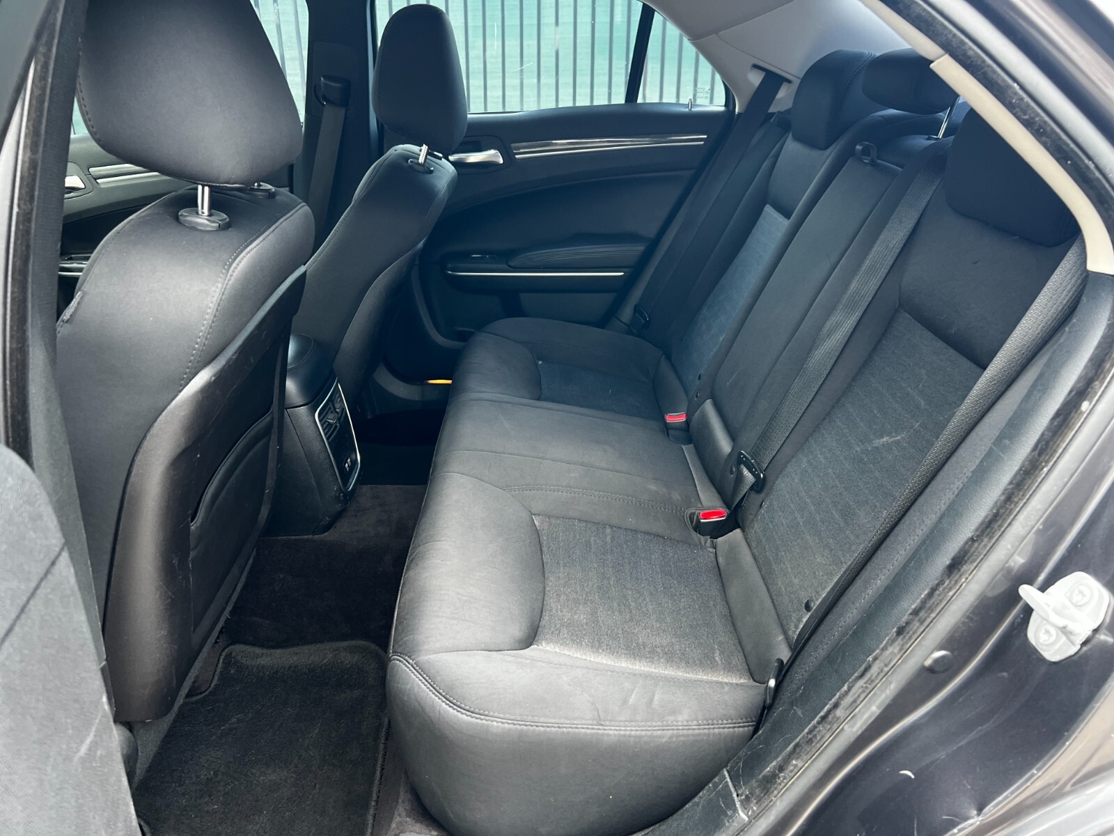Chrysler 300 Series - Image 16
