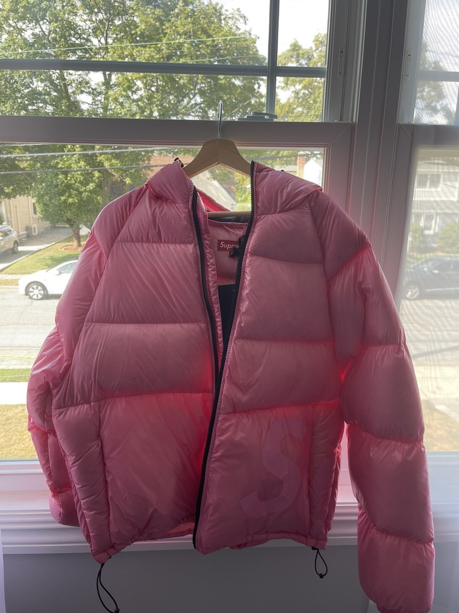 ウェア Supreme x Umbro Down Puffer Jacket Pink SUPREME x Umbro】Down Puffer Jacket Pink - 25FW (Supreme/ダウン