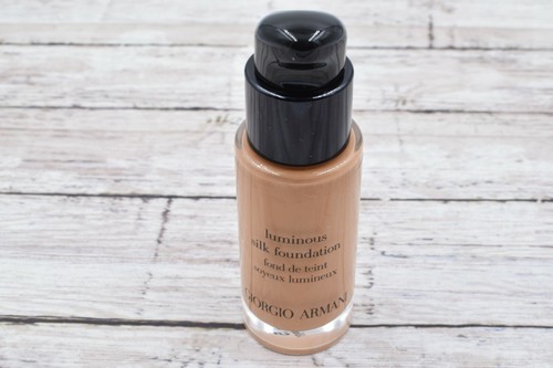 Giorgio Armani Luminous Silk Foundation Choose Shade New 18 ml / .6 fl oz - Picture 19 of 37