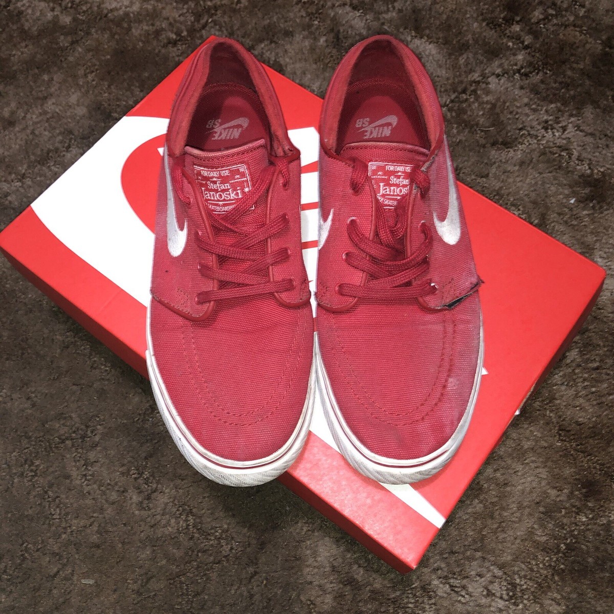NIKE ZOOM Men's Stefan Janoski Canvas SIZE 8 'University Red White