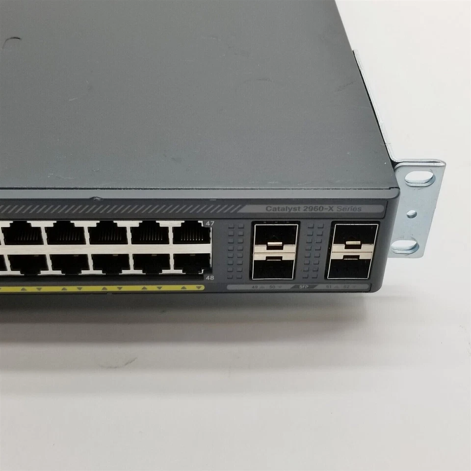 Conmutador base LAN Cisco Catalyst WS-C2960X-48FPS-L Cisco 2960-X 48 GigE PoE 740W Foto 2 de 4
