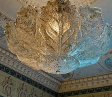 large yellow gold striped ceiling light in the shape of a Murano flower, 80 cm