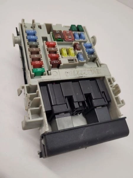 Модуль управления кузовом 14-17 BUICK REGAL BCM для левой приборной панели 13580698 - Изображение 4 из 4