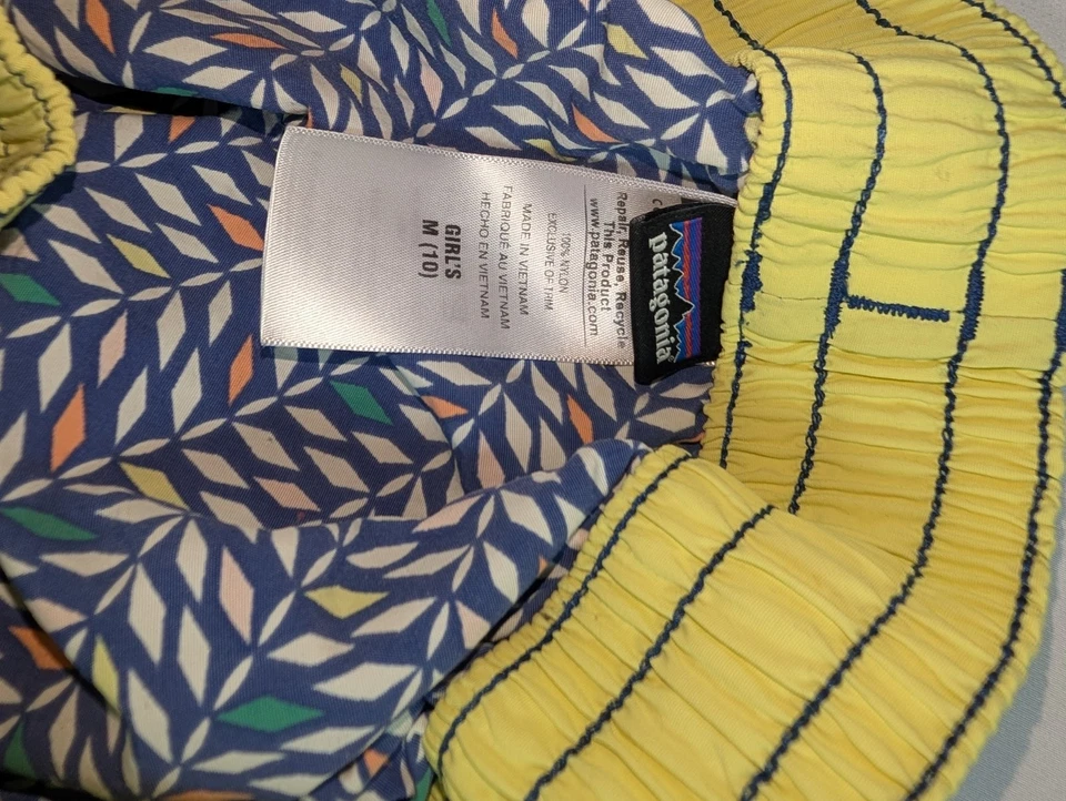 Bañador Patagonia para niñas M (10) Board Shorts azul marino estampado de hojas Foto 3 de 4