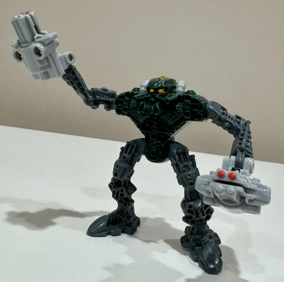 Juego de 8 figuras de juguete Happy Meal LEGO BIONICLE 2006-2007 McDonald's Foto 2 de 4