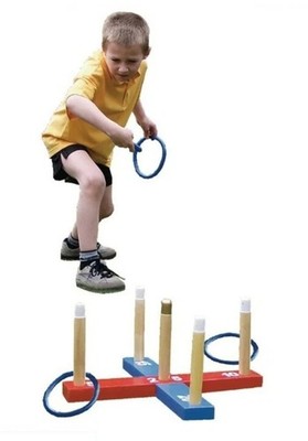 BISHOP Quoits Ring werfen Spiel - Peg Stick Hoop Set für Kinder & Familie Spaß