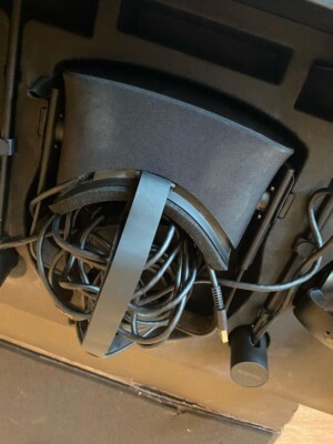 Oculus Rift S (Used - Still Works)