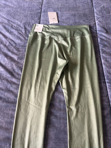 Neu Damen Größe M. Nike One Sparkle Mid Rise schimmernde glänzende Leggings grün (A5) - Bild 5 von 7