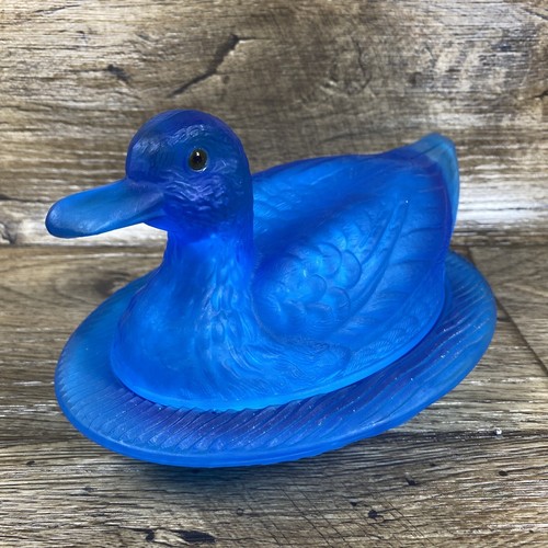 Vintage Westmoreland Blue Glass Duck on Water Covered Dish Two Small Chips