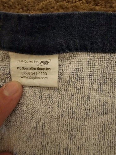 MLB SAN DIEGO PADRES Patriotic Stadium Give Away Souvenir BEACH TOWEL - 27"x54" - Picture 8 of 8