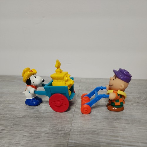 Vintage 1989 McDonalds Happy Meal Peanuts Garden Farm Set Charlie Brown Snoopy - Picture 2 of 5