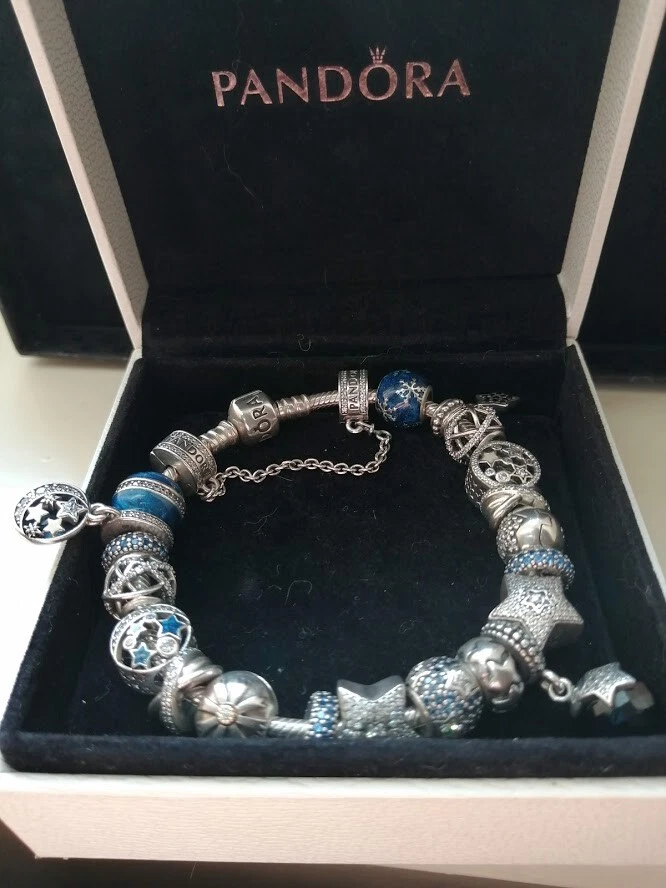 BRACCIALE ORIGINALE PANDORA COMPLETO 21 CHARMS DISTANZIATORI PENDENTI FUORI CAT. - Immagine 4 di 4
