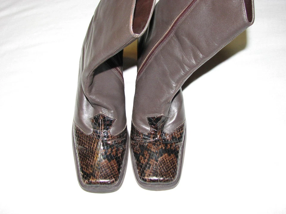 5.5 B Liz Claiborne Damas Botas de Cuero Marrón Mujer Tacones Oscuros Media Pantorrilla Cortas Foto 3 de 4