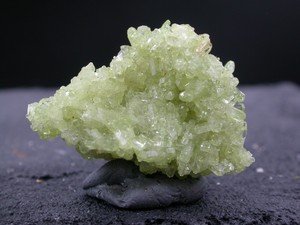 La Derniere Version De Extra Vesuvianite Verte Jeffrey Mine Quebec Limite M Stattimes Com