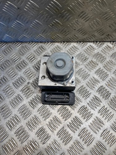 MERCEDES-BENZ B Klasse W246 ABS Pumpe 0094316412 1.8 Diesel