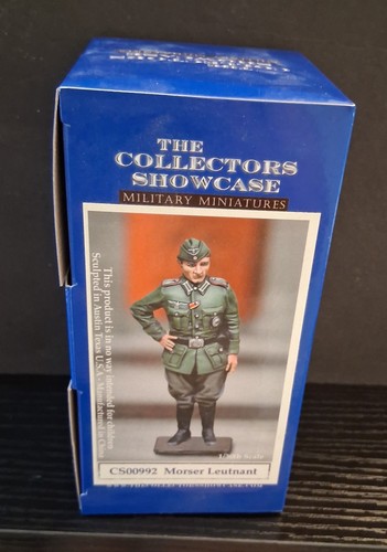 Lot 3 Figurines Allemands Marchant – Collectors Show Case CS00576 – Occasion