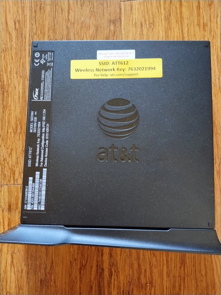 Gateway DSL inalámbrico AT&T U-verse (Pace) 5031NV con base, cable de alimentación, cable DSL Foto 2 de 4