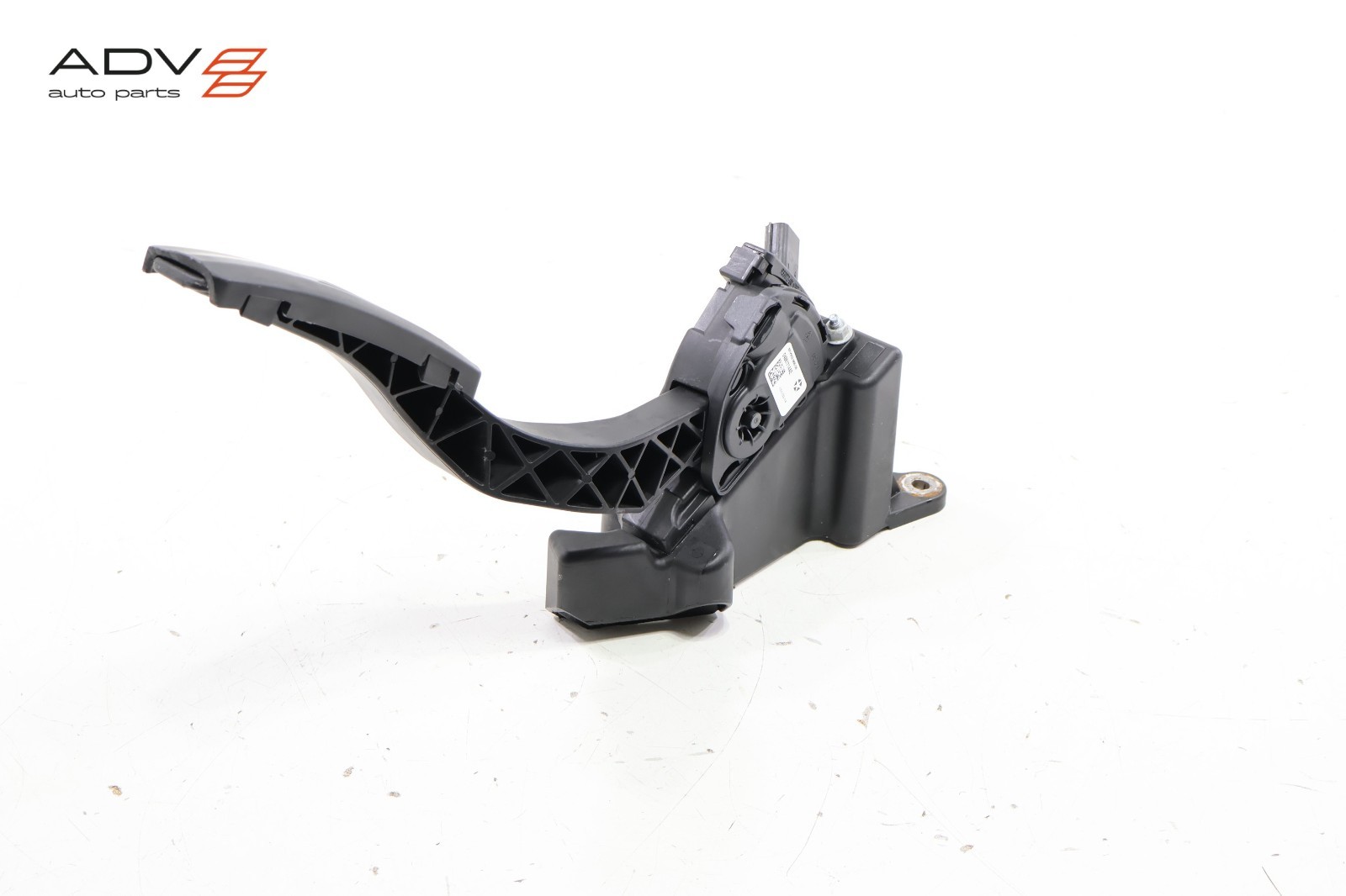 Maserati Ghibli 2014-2020 Accelerator pedal P/N 13858