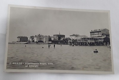 Alte Ansichtskarte AK Grado Stabilimento Bagni Villo ed Alberghi Italien (238)  