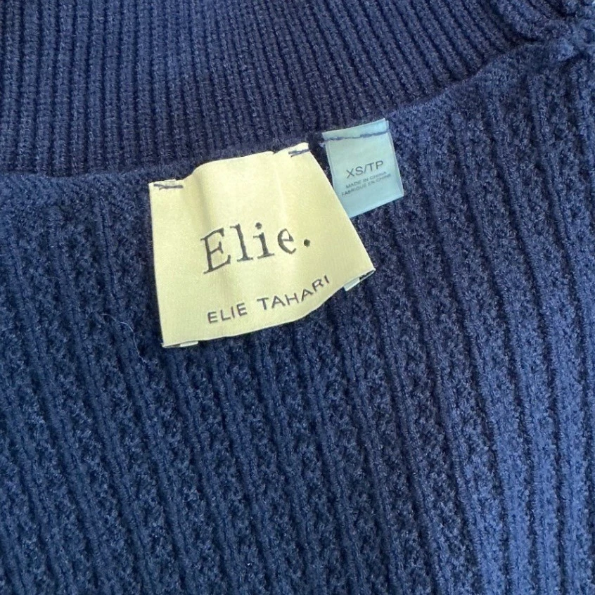 Suéter sin mangas tejido azul marino XS Elie Tahari cuello falso sin mangas Foto 4 de 4